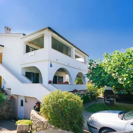 Fab - Spacious Terrace Apartment *
