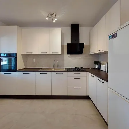 Fab - Spacious Terrace * פונאנט